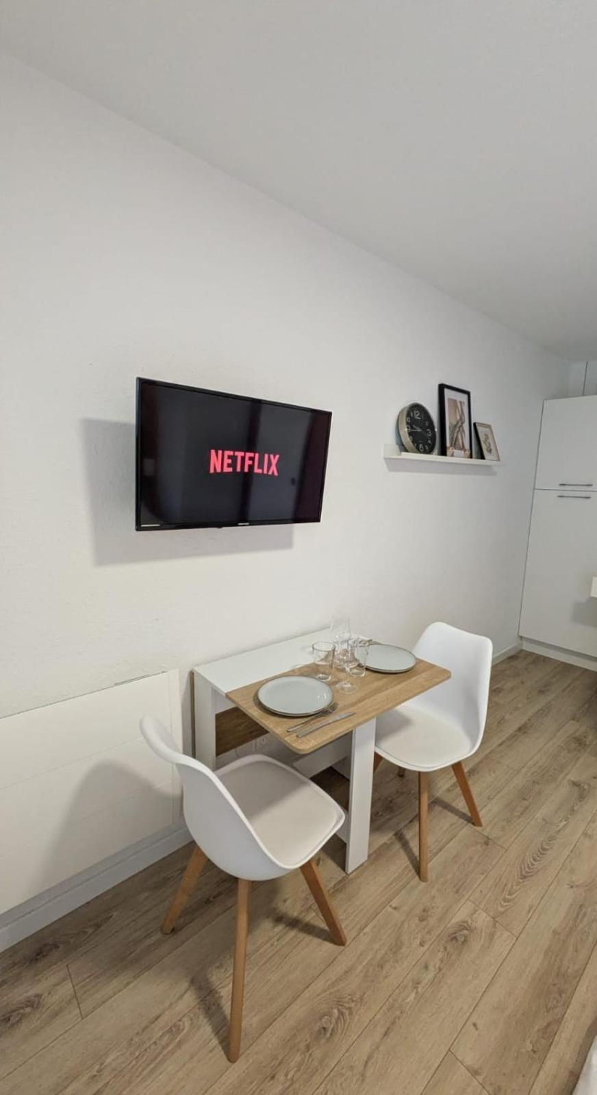 Studio Rez De Chaussee Avec Terrasse Centre Thermal Et Touristique - Casa Amnéville Esterno foto